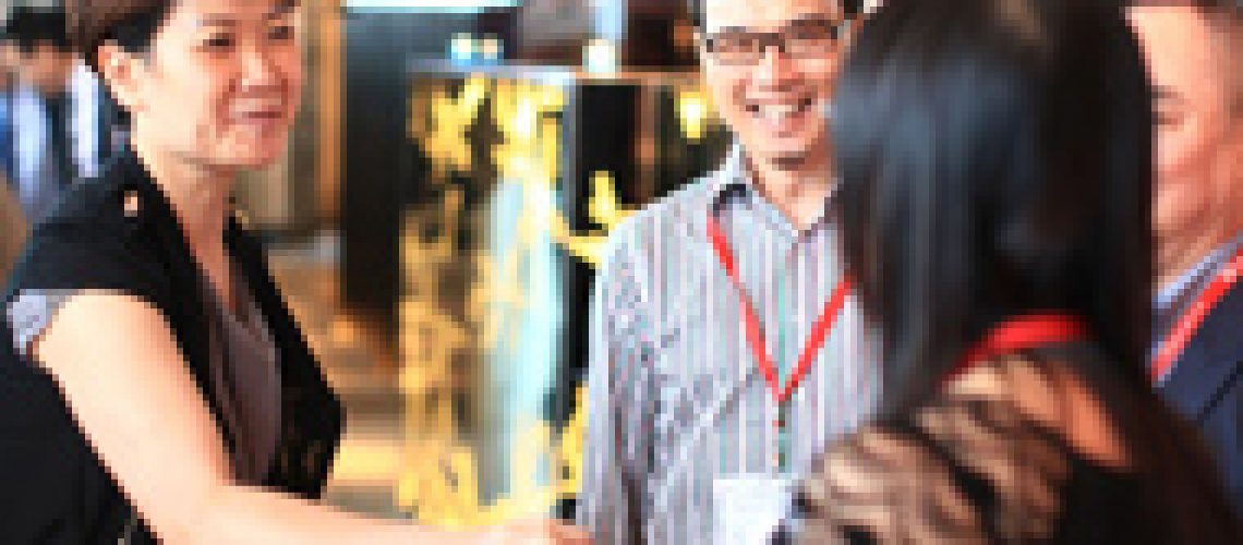 people-at-cocktail-party-06sm people-at-cocktail-party-06sm